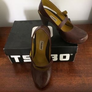 Tsubo brown shoes
